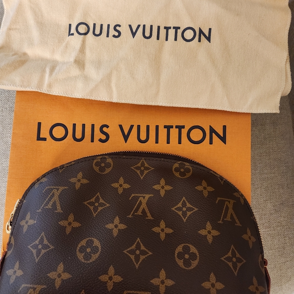 Louis vuitton cosmetics bag GM